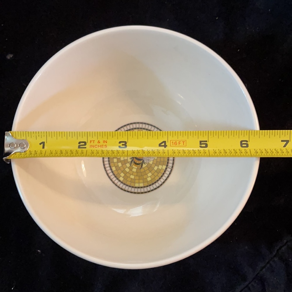 1 Bumble Bee Bistro Bowl from Anthropologie - Picture 4 of 5
